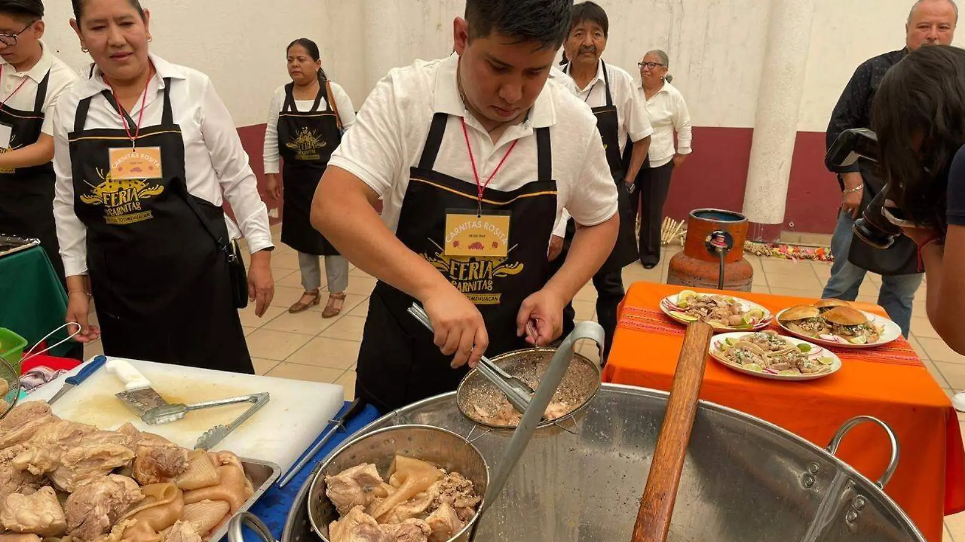 feria de las cemitas y carnitas